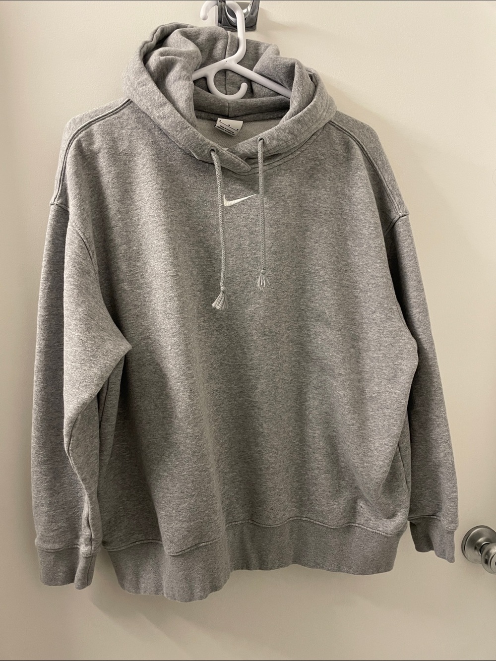 Nike Heather Gray Essentials Pullover Hoodie with White Swoosh